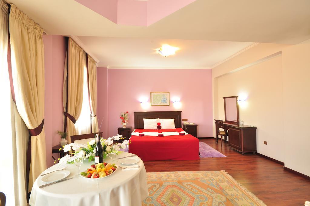 Esenboga Airport Hotel Ankara Værelse billede